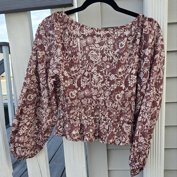 Olivaceous Floral Top - Picture 5 of 11